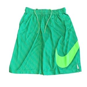 Nike, Dri fit , shorts, green , size med , 28-22